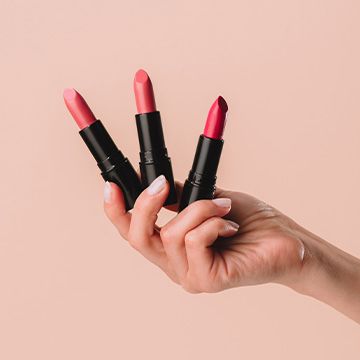 محصولات آرایشی ROJA